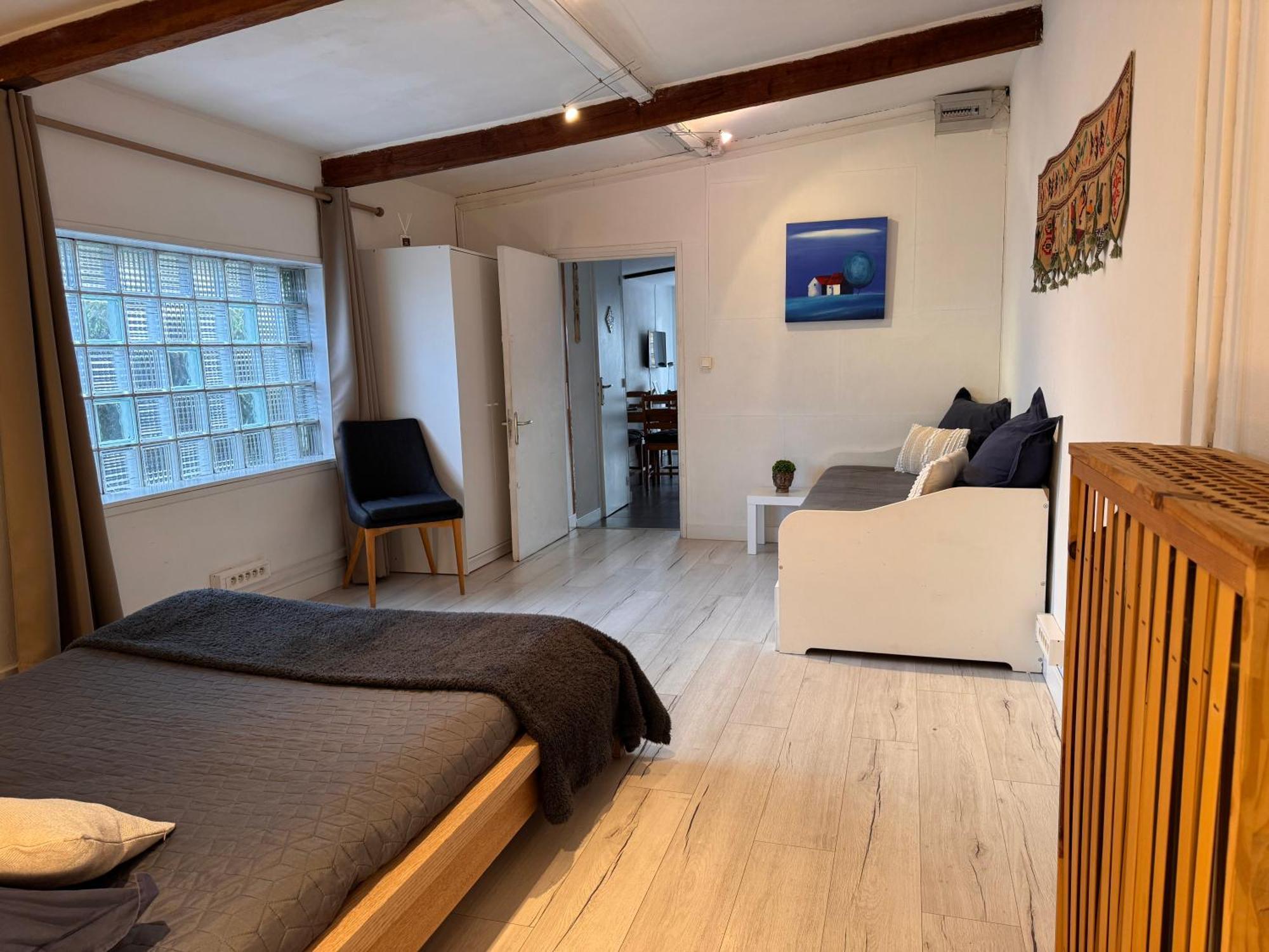 Ravissante Suite Avec Parking Sur Place. 페삭 외부 사진
